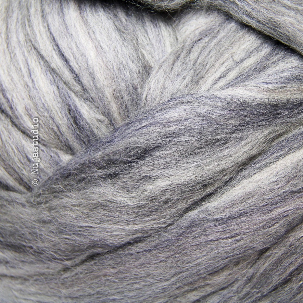 Colonial Wool Top Roving Spinning Grey 4 oz - Picture 3 of 4